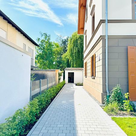 E&K Living - Design Apartments - Netflix - Audi - In Village - Free Parking インゴルシュタット エクステリア 写真