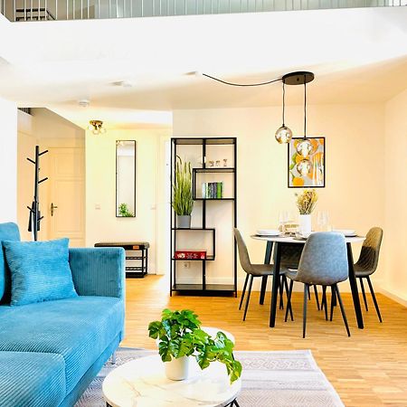 E&K Living - Design Apartments - Netflix - Audi - In Village - Free Parking インゴルシュタット エクステリア 写真