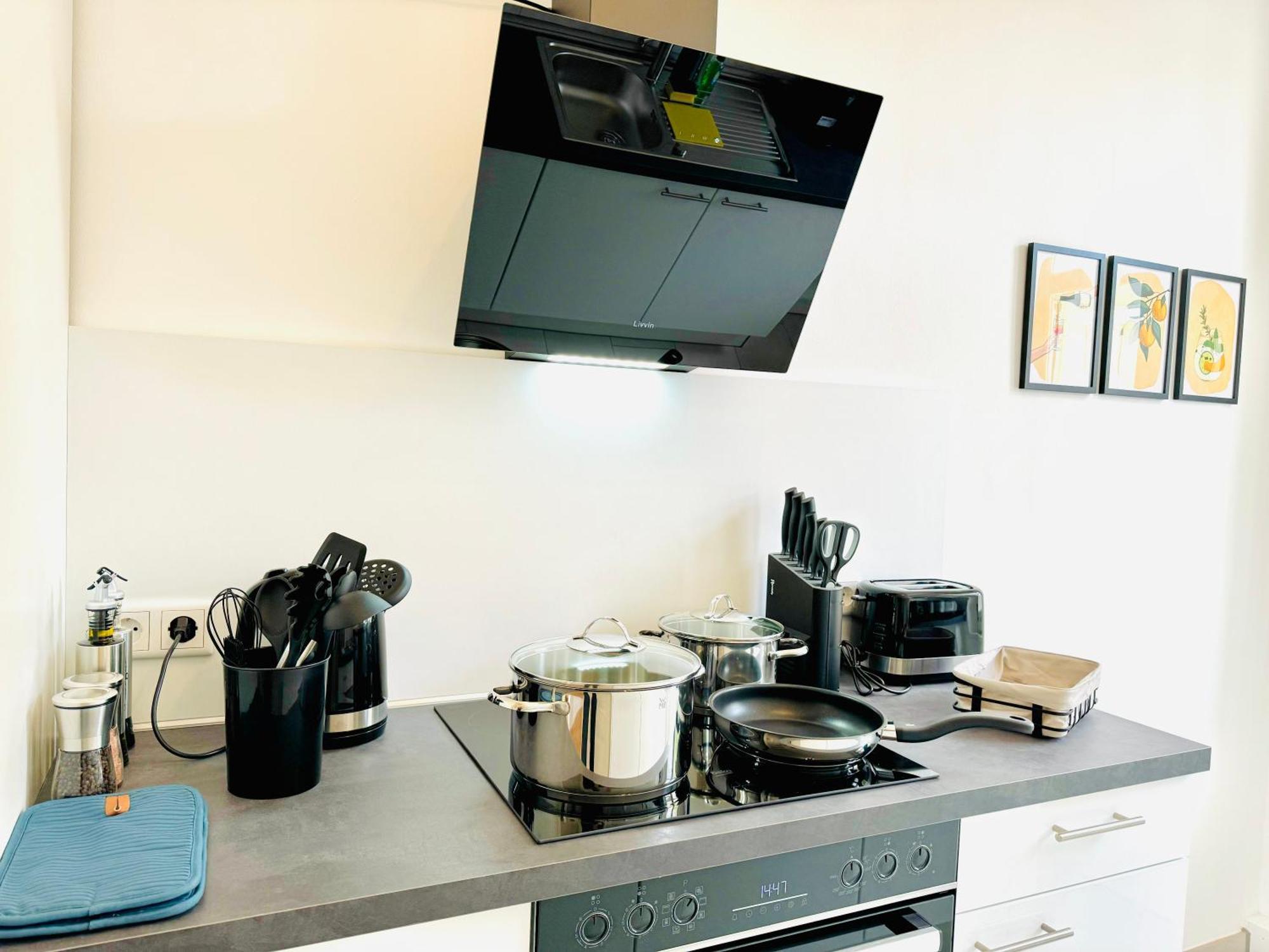 E&K Living - Design Apartments - Netflix - Audi - In Village - Free Parking インゴルシュタット エクステリア 写真